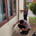 Sambut Hari Bhayangkara ke-79, Polsek Panga Gelar Gotong Royong Bersihkan Mako
