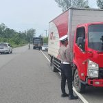 Menjaga keselamatan pengguna jalan lewat patroli humanis Satlantas Polres Aceh Jaya, dalam operasi patuh Seulawah 2025